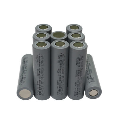 2600mAh 18650 بطارية ليثيوم أيون قابلة لإعادة الشحن 3.6 فولت 500 مرة لأدوات الحدائق