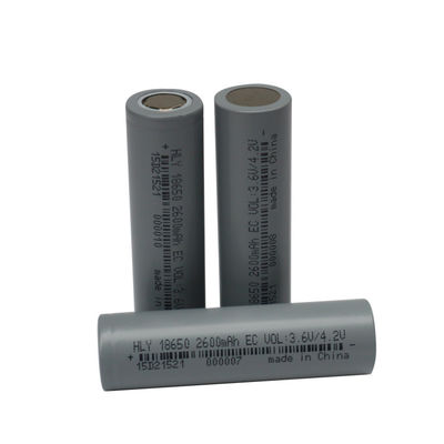 CE 3.6V استنزاف عالي 18650 بطارية ليثيوم أيون قابلة لإعادة الشحن 2600 مللي أمبير