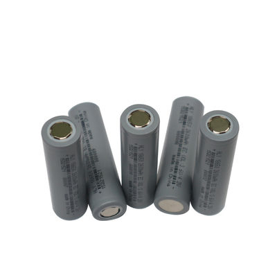 OEM ODM 2600mAh 18650 بطارية قابلة لإعادة الشحن للدراجات البخارية الإلكترونية